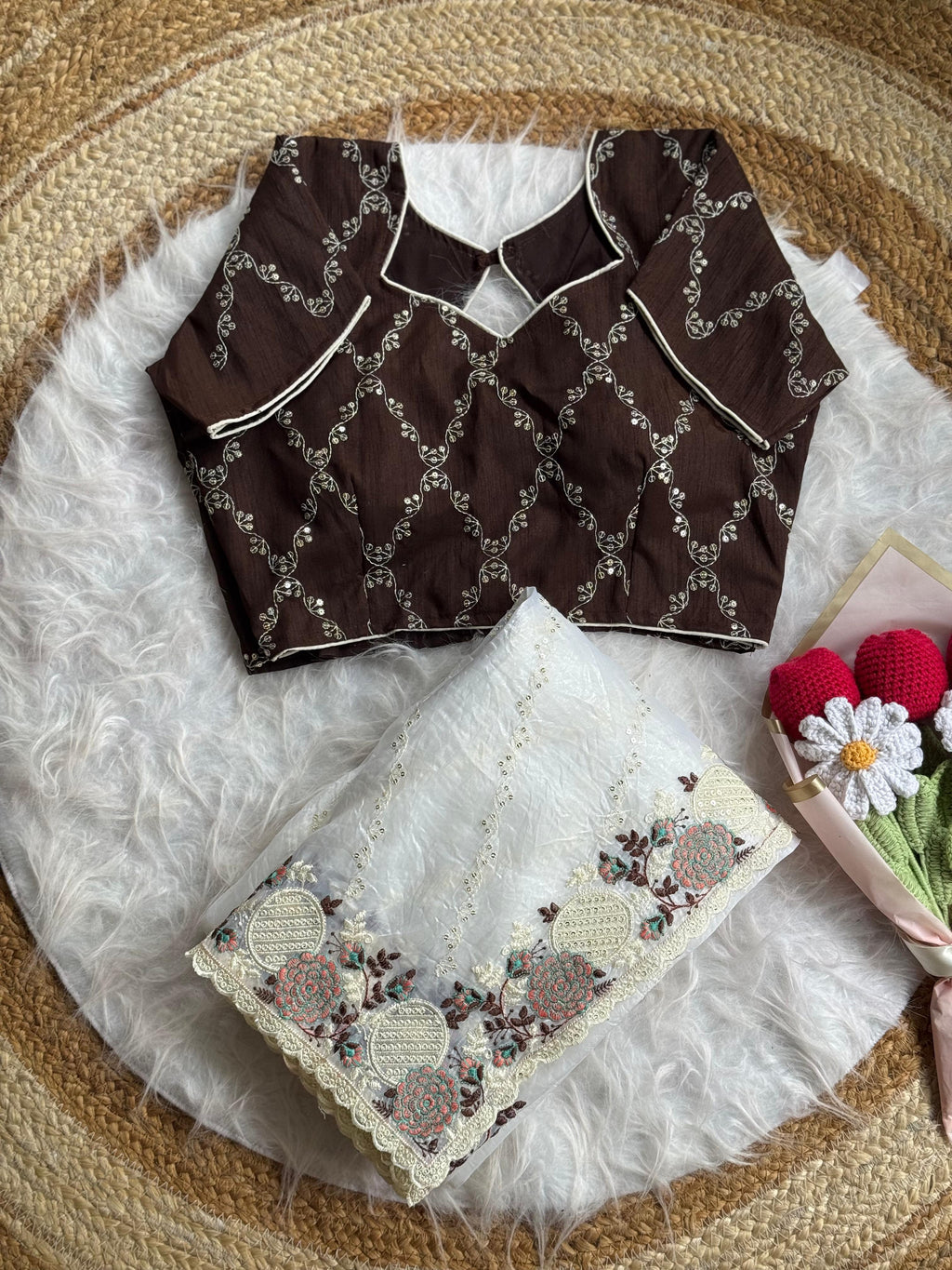 Cruch saree 1034 unstitch blouses